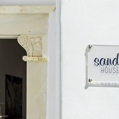 Sandy's House Holiday home